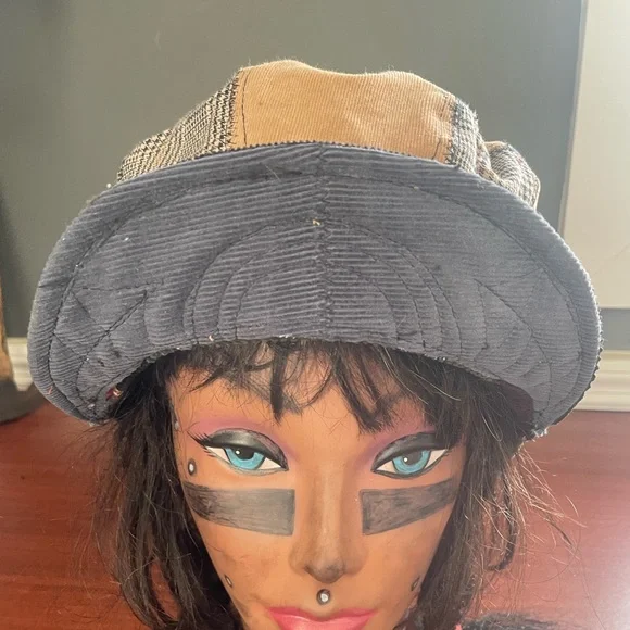 Custom patch hat - Picture 3 of 10